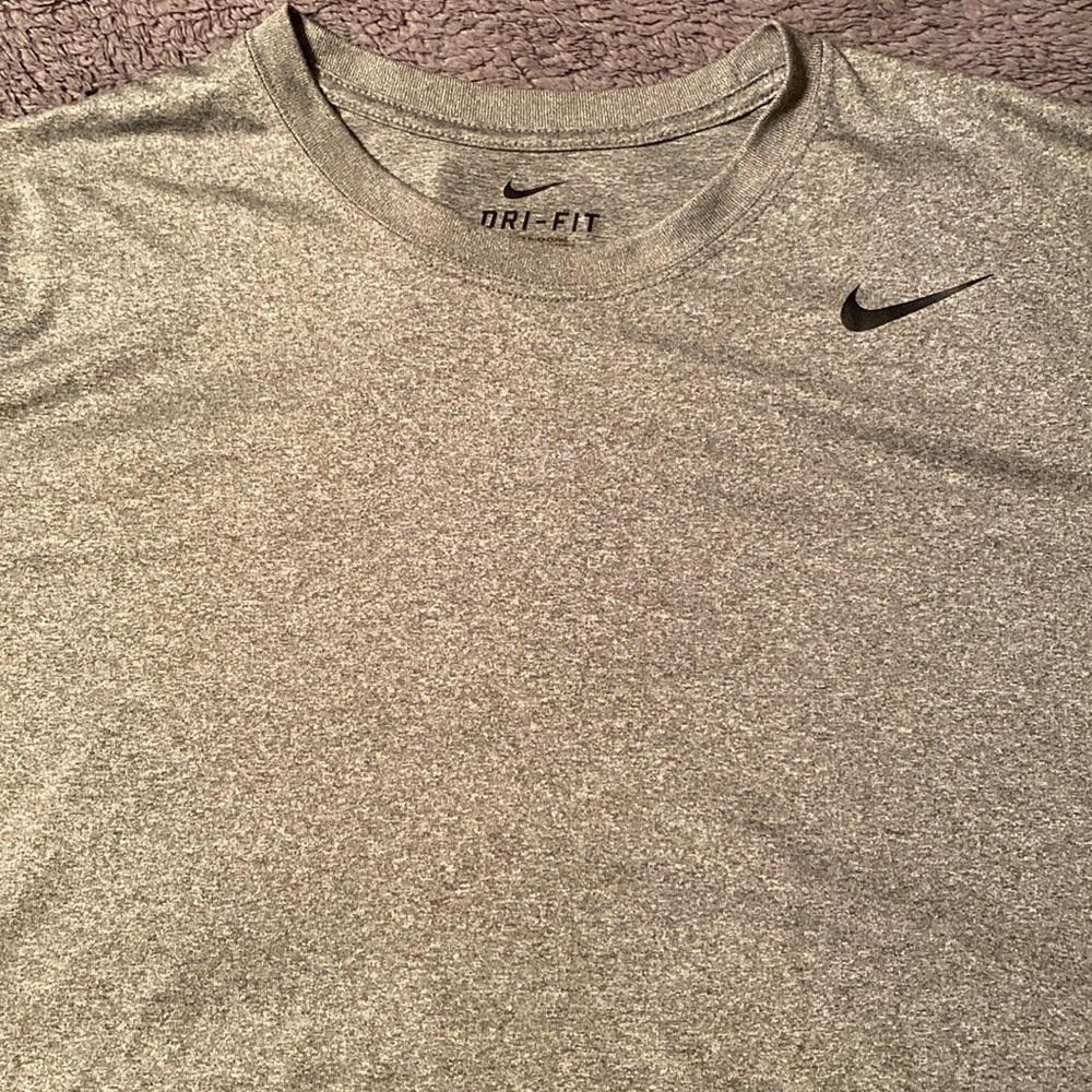 Nike XL Short Sleeve Dri-Fit Shirt